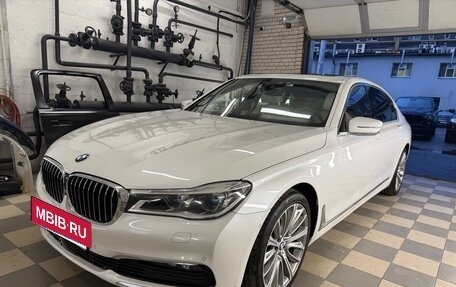 BMW 7 серия, 2015 год, 3 700 000 рублей, 2 фотография