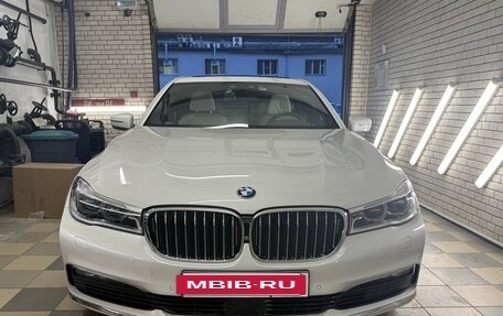 BMW 7 серия, 2015 год, 3 700 000 рублей, 3 фотография