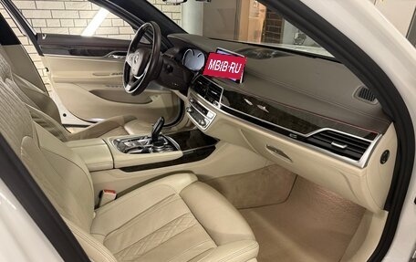 BMW 7 серия, 2015 год, 3 700 000 рублей, 15 фотография