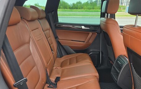 Volkswagen Touareg III, 2013 год, 2 100 000 рублей, 3 фотография
