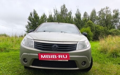 Renault Sandero I, 2013 год, 600 000 рублей, 2 фотография