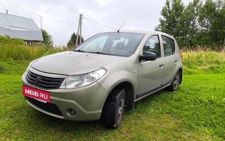 Renault Sandero I, 2013 год, 600 000 рублей, 3 фотография