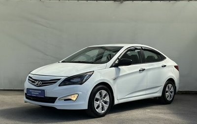Hyundai Solaris II рестайлинг, 2015 год, 900 000 рублей, 1 фотография