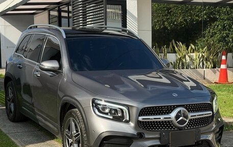 Mercedes-Benz GLB, 2022 год, 2 100 000 рублей, 1 фотография