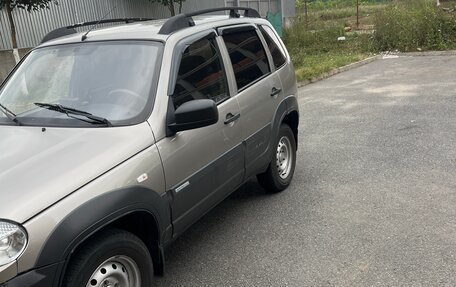 Chevrolet Niva I рестайлинг, 2012 год, 550 000 рублей, 1 фотография