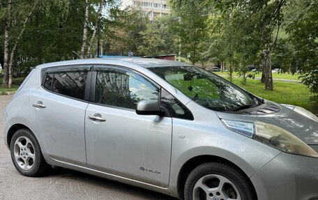 Nissan Leaf I, 2011 год, 630 000 рублей, 2 фотография