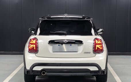 MINI Hatch, 2023 год, 1 985 000 рублей, 4 фотография