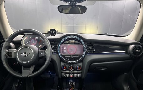 MINI Hatch, 2023 год, 1 985 000 рублей, 9 фотография
