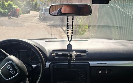 Audi A4, 2004 год, 650 000 рублей, 9 фотография