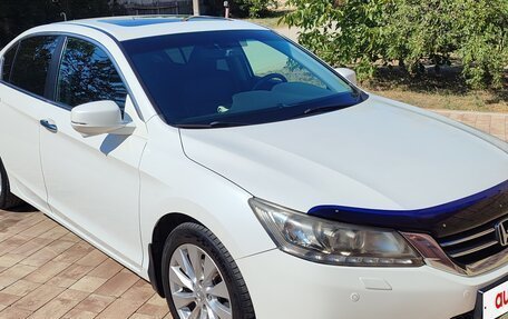 Honda Accord IX рестайлинг, 2013 год, 1 700 000 рублей, 2 фотография