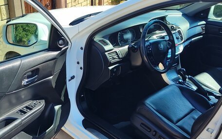 Honda Accord IX рестайлинг, 2013 год, 1 700 000 рублей, 6 фотография