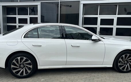 Mercedes-Benz E-Класс, 2026 год, 10 670 000 рублей, 3 фотография