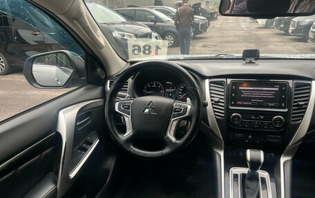 Mitsubishi Pajero Sport III рестайлинг, 2018 год, 2 899 000 рублей, 8 фотография