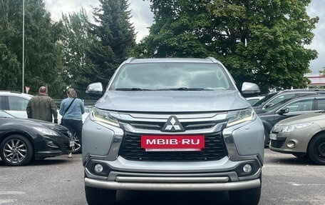 Mitsubishi Pajero Sport III рестайлинг, 2018 год, 2 899 000 рублей, 2 фотография