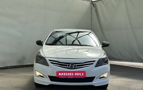 Hyundai Solaris II рестайлинг, 2015 год, 900 000 рублей, 3 фотография