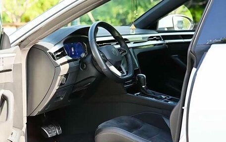 Volkswagen Passat CC, 2023 год, 3 999 999 рублей, 9 фотография