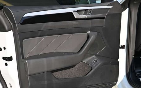 Volkswagen Passat CC, 2023 год, 3 999 999 рублей, 16 фотография