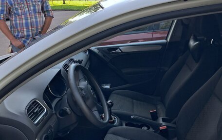 Volkswagen Golf VI, 2011 год, 400 000 рублей, 6 фотография