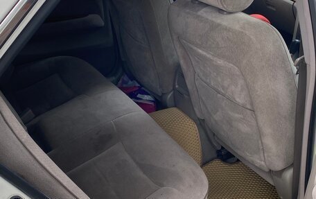 Toyota Mark II IX (X110), 2004 год, 760 000 рублей, 14 фотография