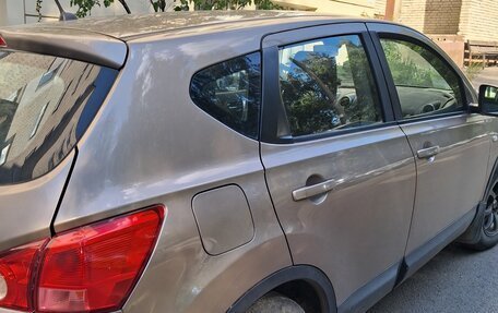 Nissan Qashqai, 2009 год, 700 000 рублей, 2 фотография