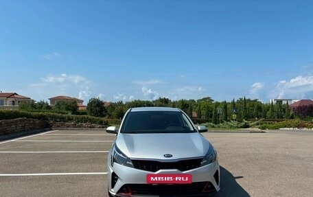KIA Rio IV, 2021 год, 1 680 000 рублей, 3 фотография