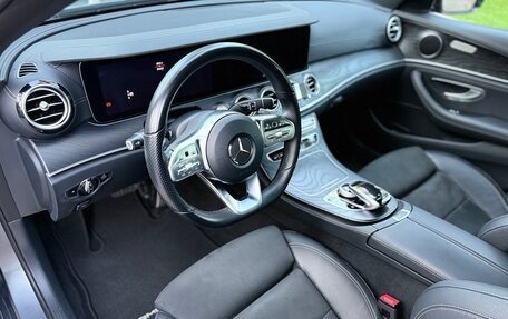 Mercedes-Benz E-Класс, 2019 год, 3 790 000 рублей, 3 фотография