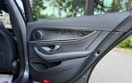 Mercedes-Benz E-Класс, 2019 год, 3 790 000 рублей, 20 фотография