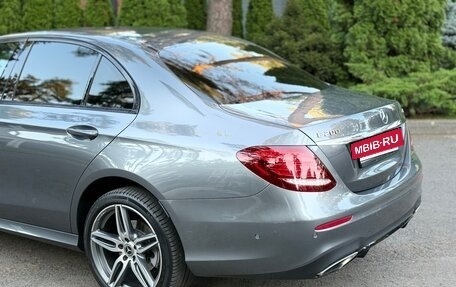 Mercedes-Benz E-Класс, 2019 год, 3 790 000 рублей, 32 фотография