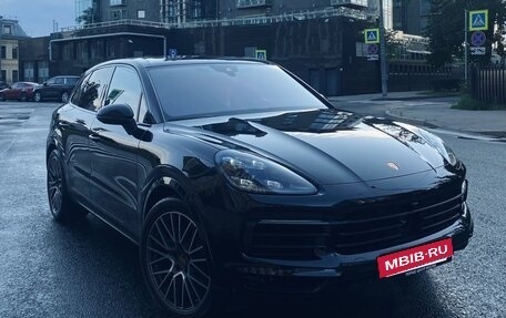 Porsche Cayenne III, 2020 год, 11 800 000 рублей, 9 фотография