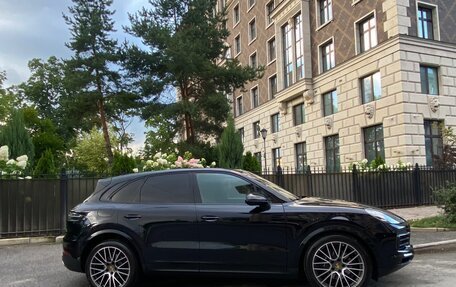 Porsche Cayenne III, 2020 год, 11 800 000 рублей, 17 фотография