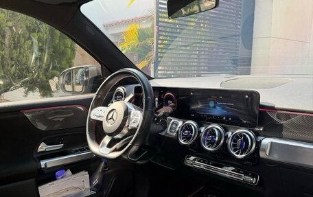 Mercedes-Benz GLB, 2022 год, 2 100 000 рублей, 9 фотография