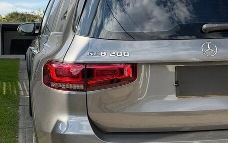 Mercedes-Benz GLB, 2022 год, 2 100 000 рублей, 13 фотография