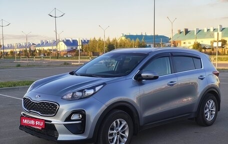 KIA Sportage IV рестайлинг, 2019 год, 2 500 000 рублей, 2 фотография