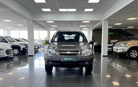 Chevrolet Niva I рестайлинг, 2017 год, 795 000 рублей, 3 фотография
