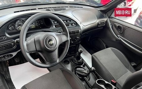 Chevrolet Niva I рестайлинг, 2017 год, 795 000 рублей, 8 фотография