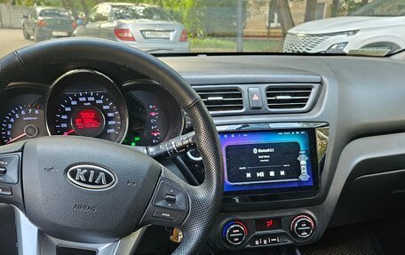 KIA Rio III рестайлинг, 2012 год, 930 000 рублей, 2 фотография