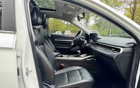 Geely Emgrand, 2022 год, 988 004 рублей, 30 фотография