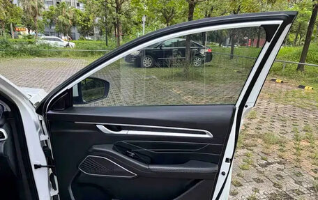 Geely Emgrand, 2022 год, 988 004 рублей, 29 фотография