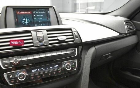 BMW 3 серия, 2018 год, 2 177 000 рублей, 13 фотография