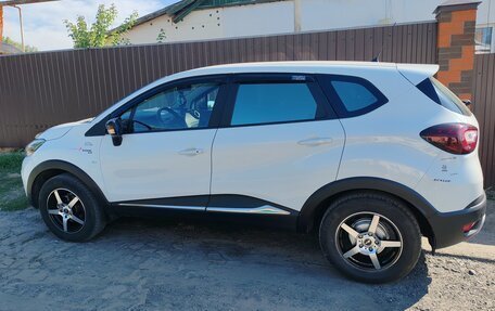 Renault Kaptur I рестайлинг, 2019 год, 1 200 000 рублей, 5 фотография