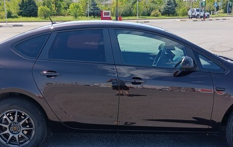 Opel Astra J, 2013 год, 920 000 рублей, 6 фотография