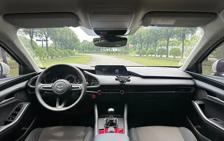Mazda 3, 2022 год, 1 106 000 рублей, 11 фотография