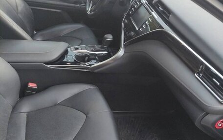 Toyota Camry, 2018 год, 2 200 000 рублей, 13 фотография