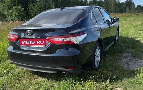 Toyota Camry, 2018 год, 2 200 000 рублей, 4 фотография