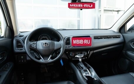 Honda Vezel, 2022 год, 1 977 000 рублей, 11 фотография