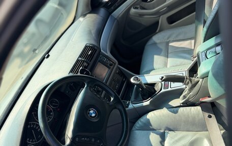 BMW 5 серия, 2001 год, 750 000 рублей, 12 фотография