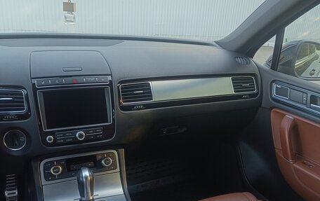 Volkswagen Touareg III, 2016 год, 3 400 000 рублей, 8 фотография