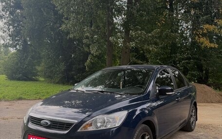 Ford Focus II рестайлинг, 2011 год, 700 000 рублей, 1 фотография