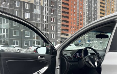 Hyundai Solaris II рестайлинг, 2013 год, 639 950 рублей, 11 фотография