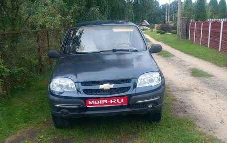 Chevrolet Niva I рестайлинг, 2011 год, 390 000 рублей, 1 фотография